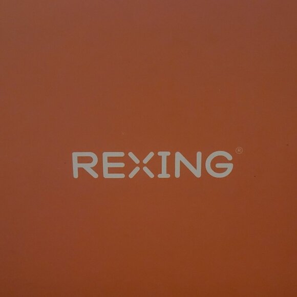 🎁GREAT GIFT🎁 NEW IN BOX REXING V1P 4K Dual Dash Cam 4K+1080p/Wi-Fi/Memory Card - Picture 2 of 6